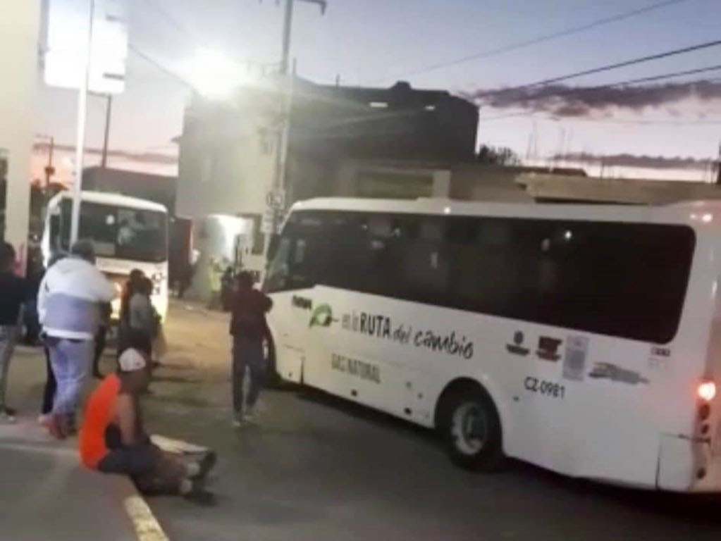 Secuestraron dos camiones de transporte p&uacute;blico en Corregidora