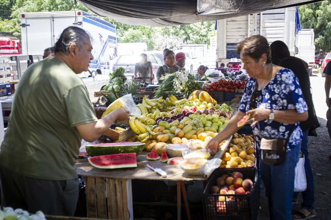 Proh&iacute;ben comercio informal en El Tepe