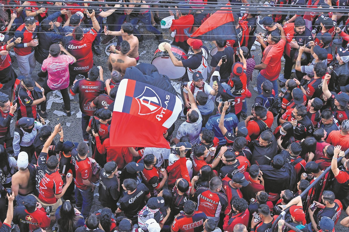 Procesan a otro aficionado del Atlas por los hechos de violencia en el estadio Corregidora 